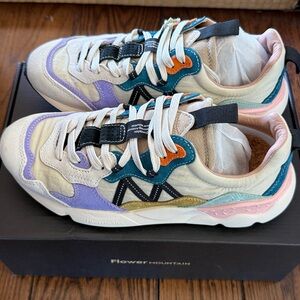 Ryn Sneakers by Flower Mountain